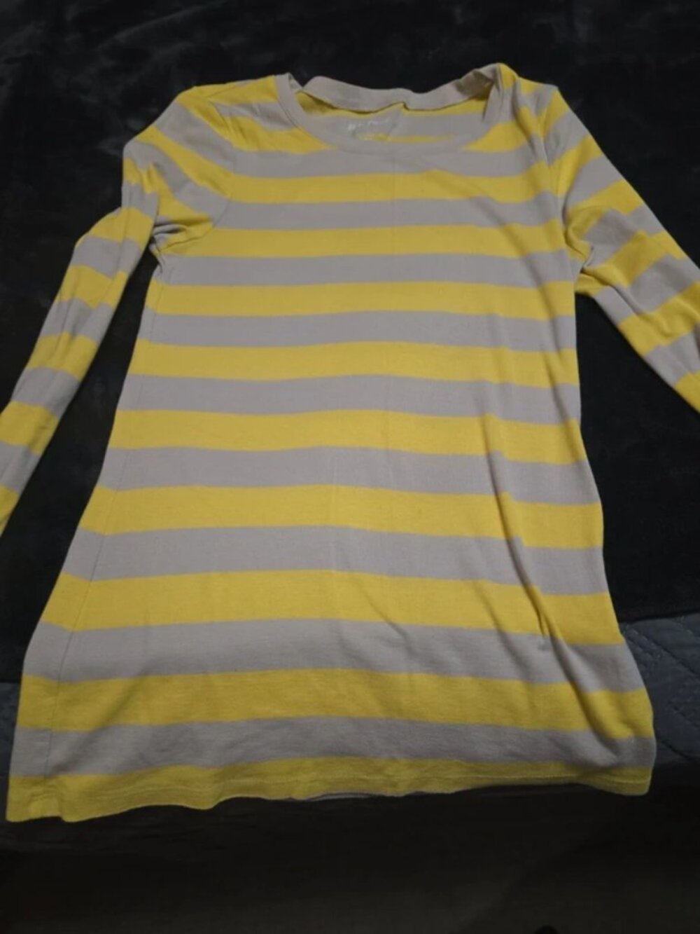 Old Navy Perfect Long sleeve tee